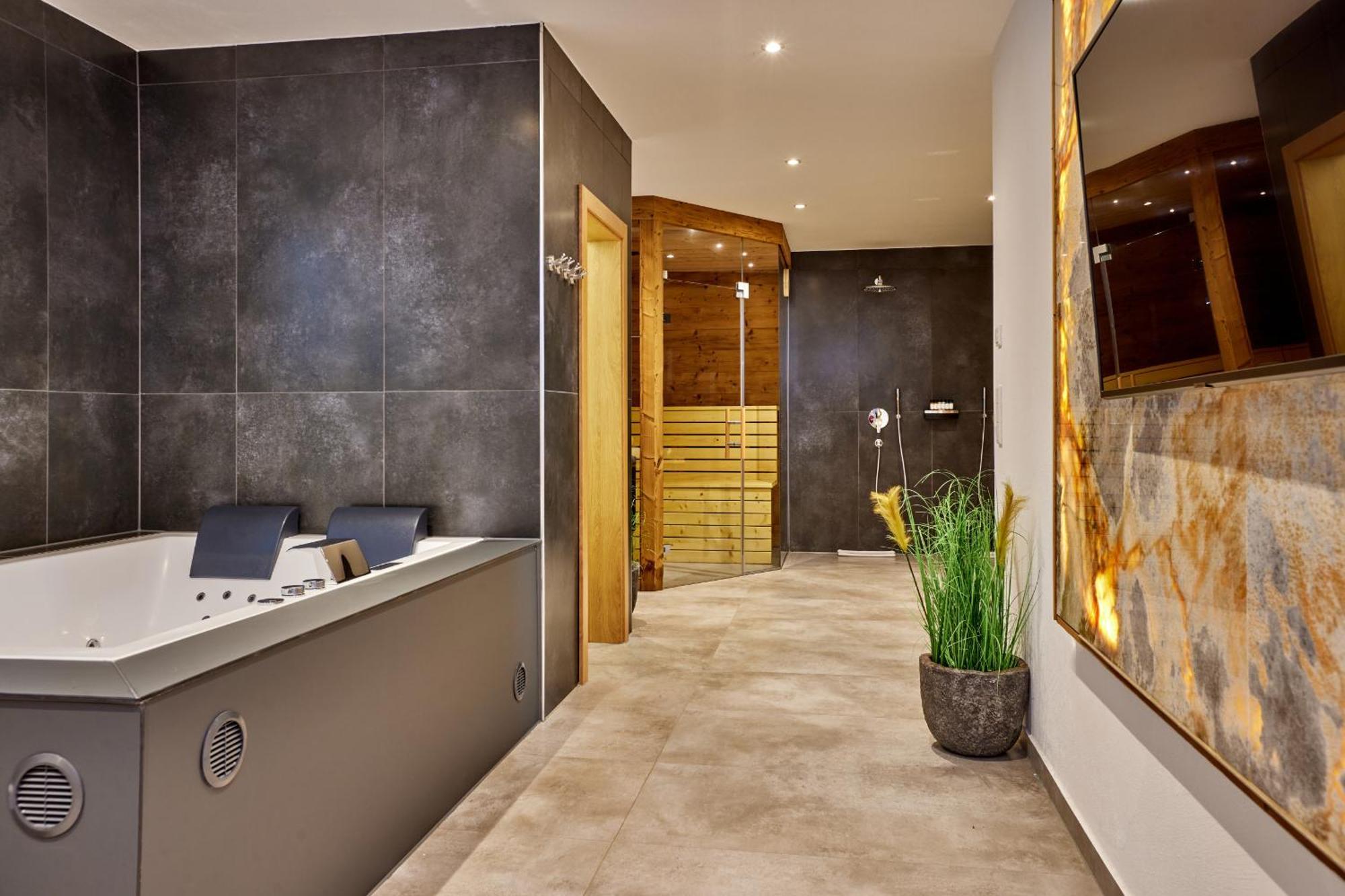 Private Spa&Garden Alpi Garmisch-Partenkirchen Exteriör bild