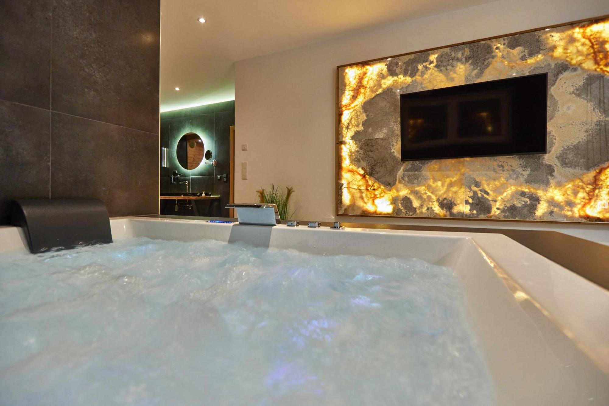 Private Spa&Garden Alpi Garmisch-Partenkirchen Exteriör bild
